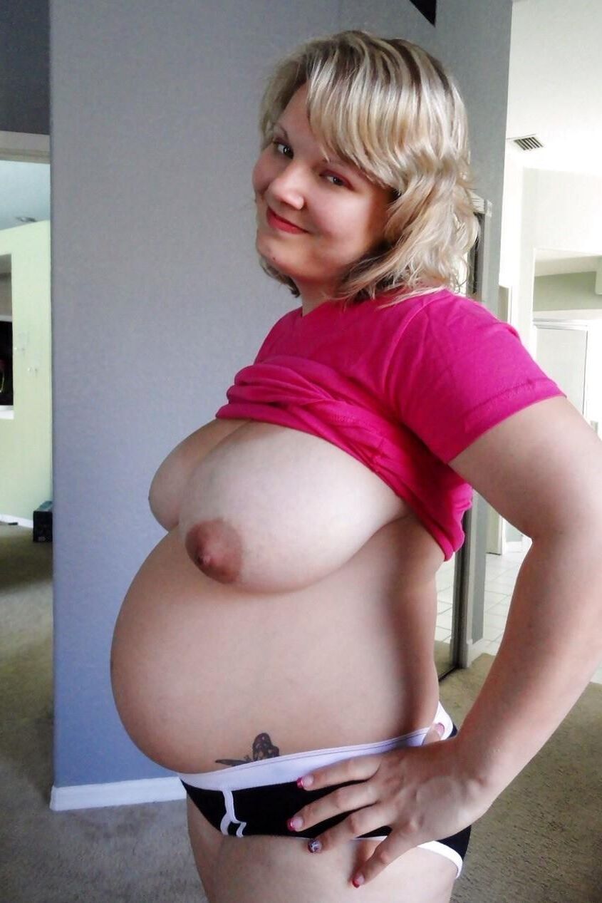 Pregnant ladies tits