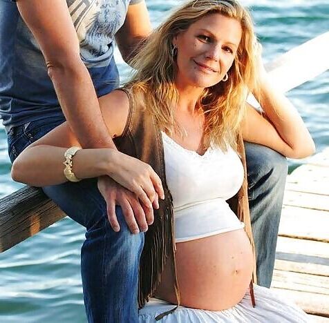 german actress pregnant