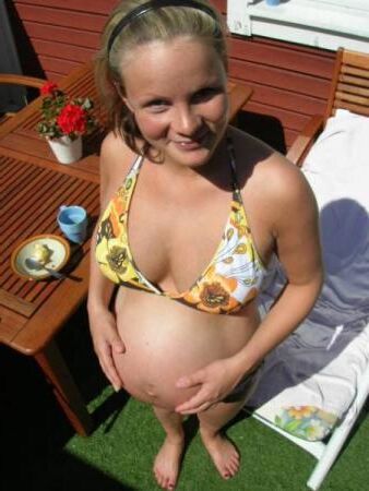 Pregnant - bikini & outdoors 3