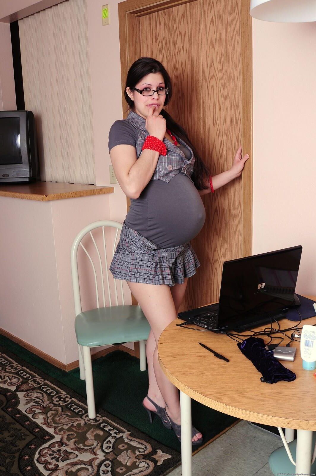 Christine Pregnant (232361)