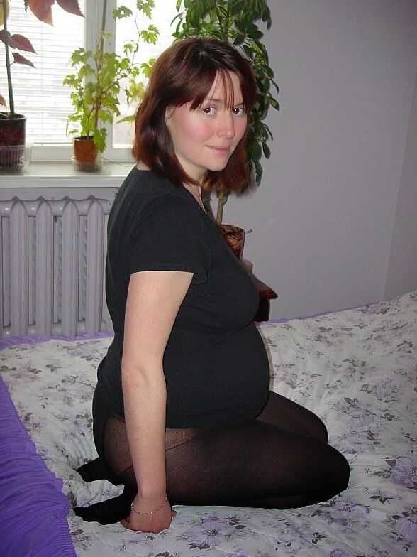 Pregnants in pantyhose