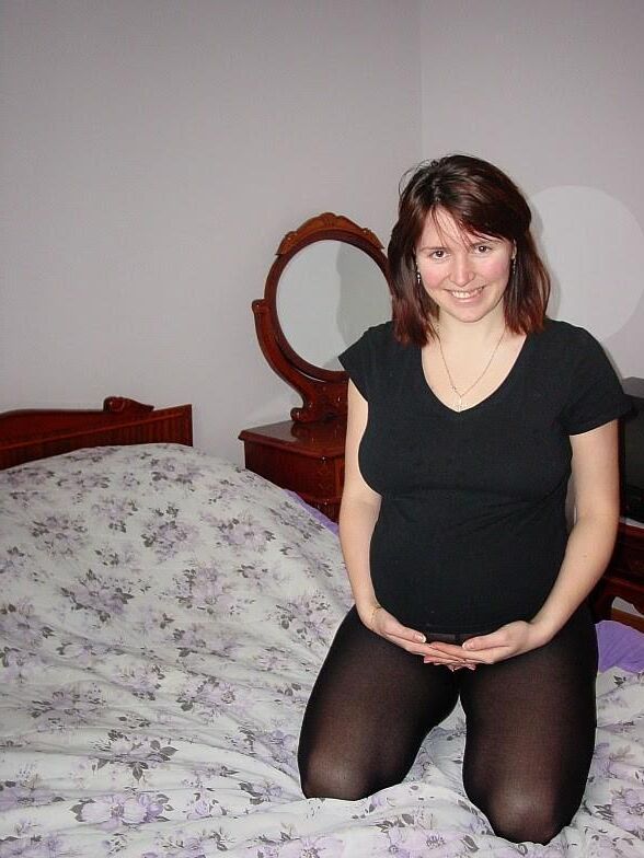 Pregnants in pantyhose