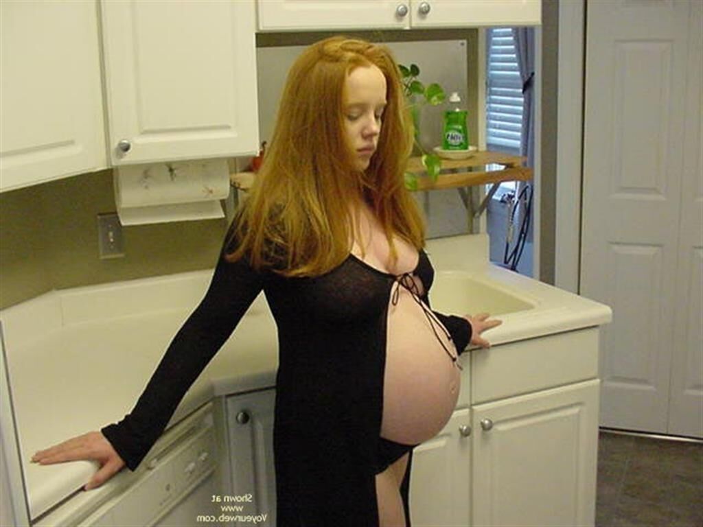 Pregnant girl 002