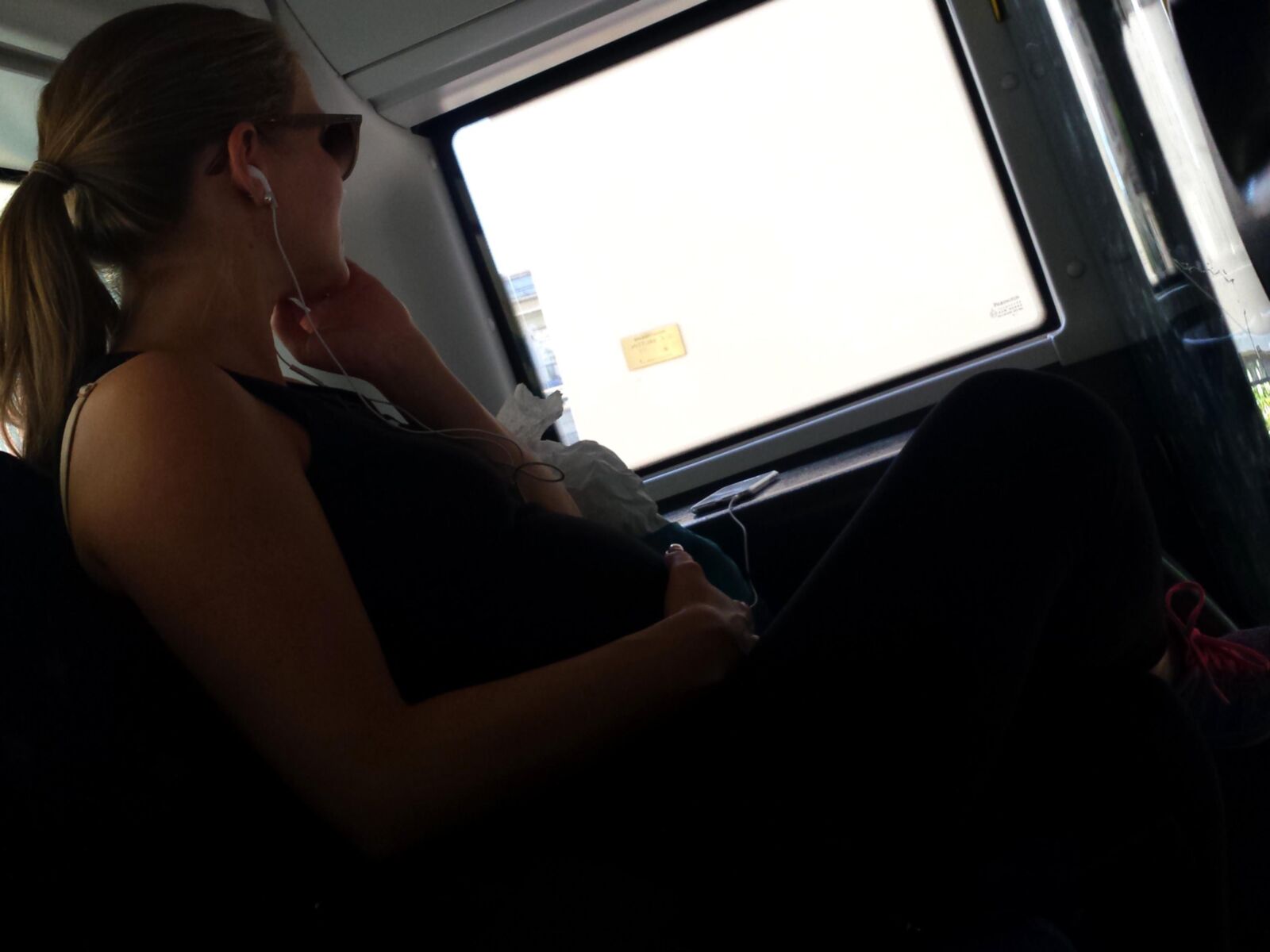 Pregnant Candid Ass  - Cul de femme enceinte et dans le bus