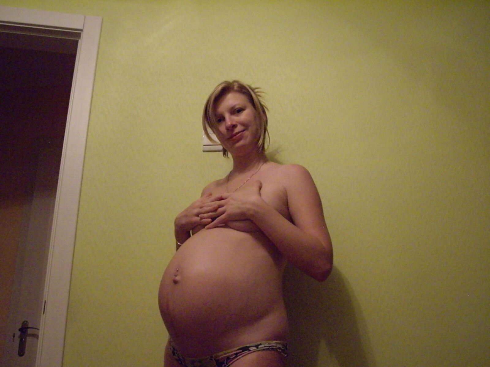 Pregnant Polina