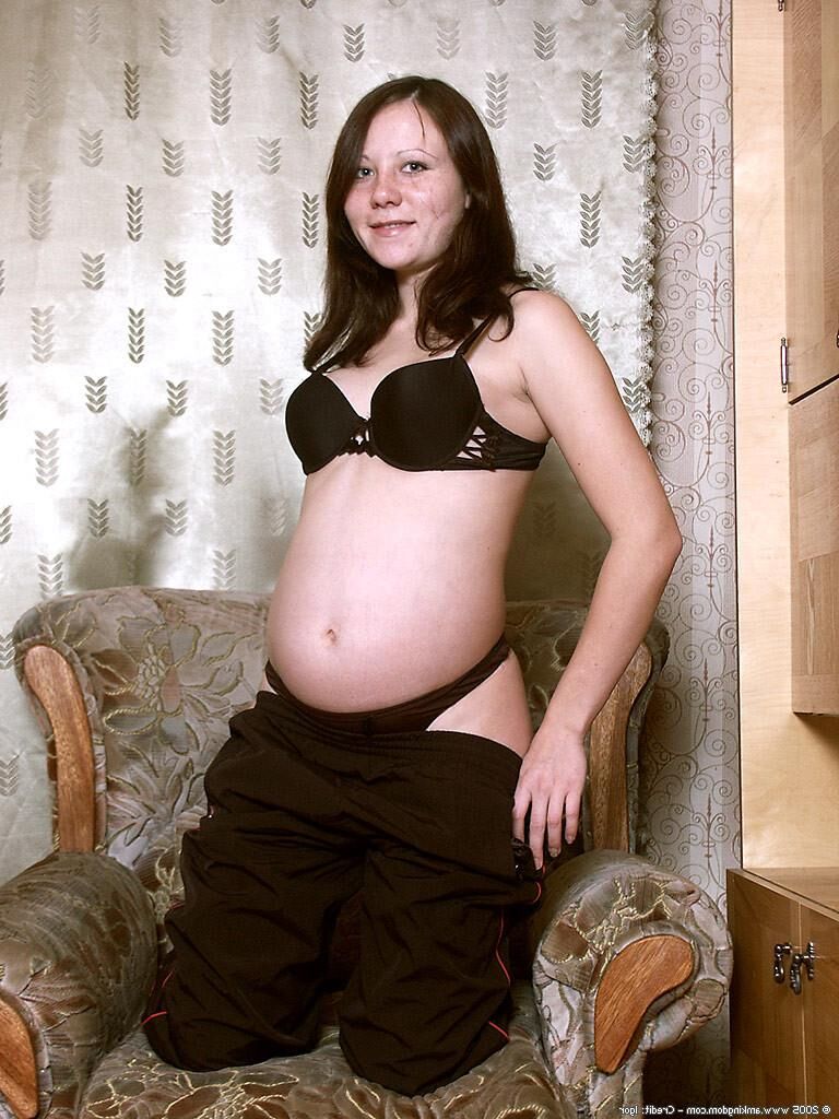 pregnant Dunja,Gallery 64a