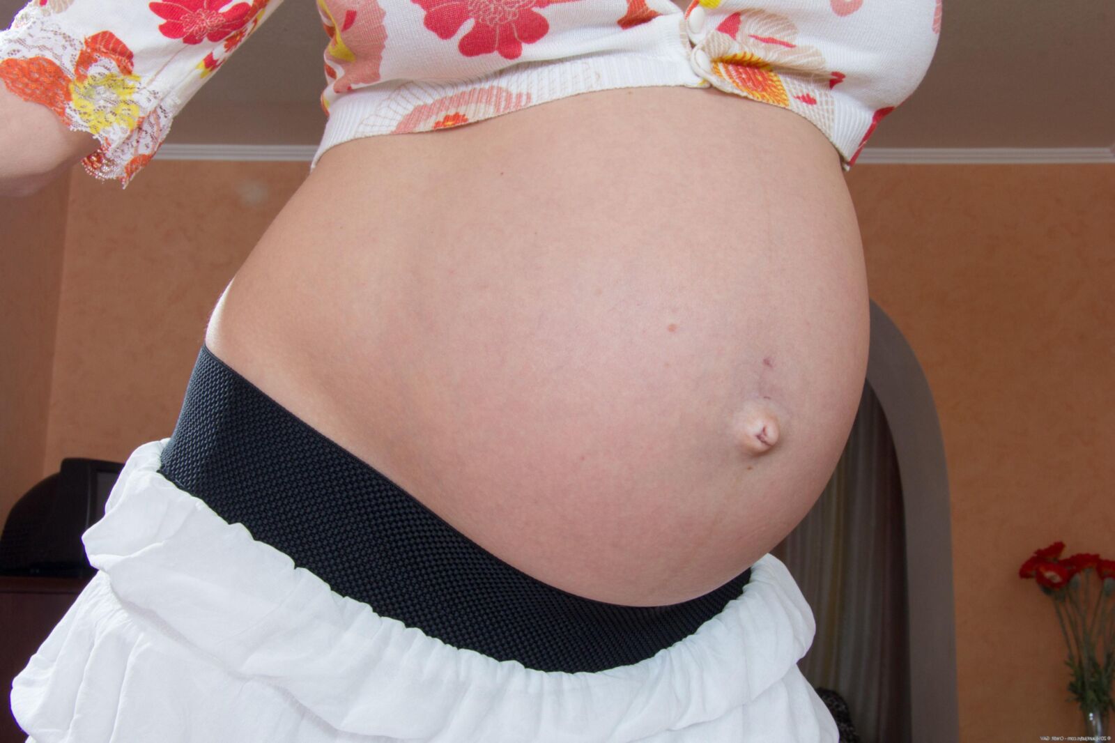 Iviola Pregnant (295100)