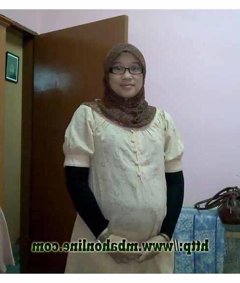 Mom Jilbab Hamil