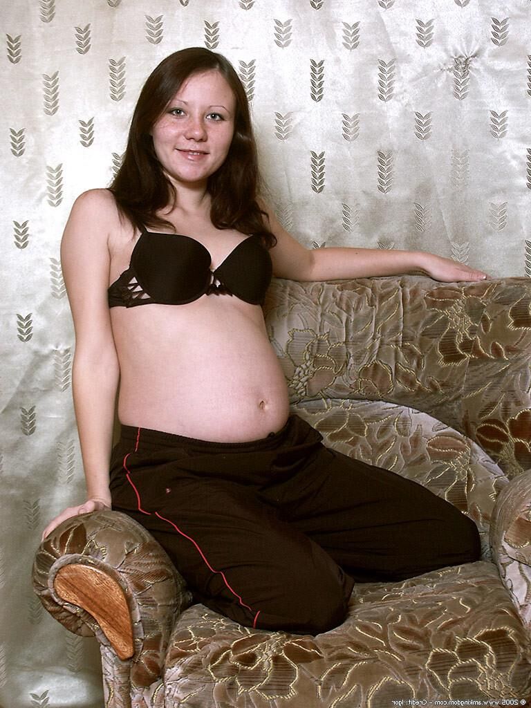 pregnant Dunja,Gallery 64a