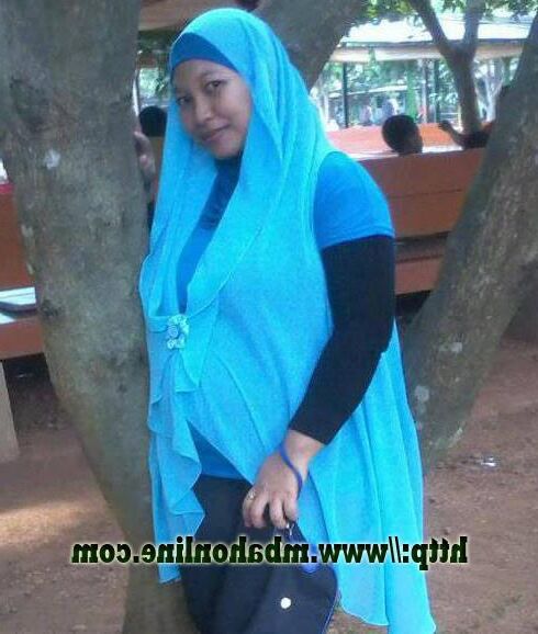 Foto Ibu Hamil Berhijab