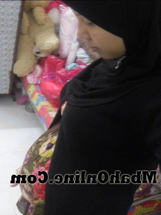 Jilbab Pregnant 