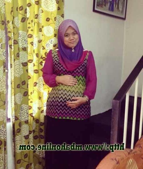 Mom Jilbab Hamil