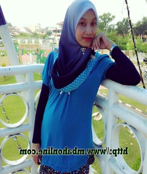 Tampilan Jilbab Hamil