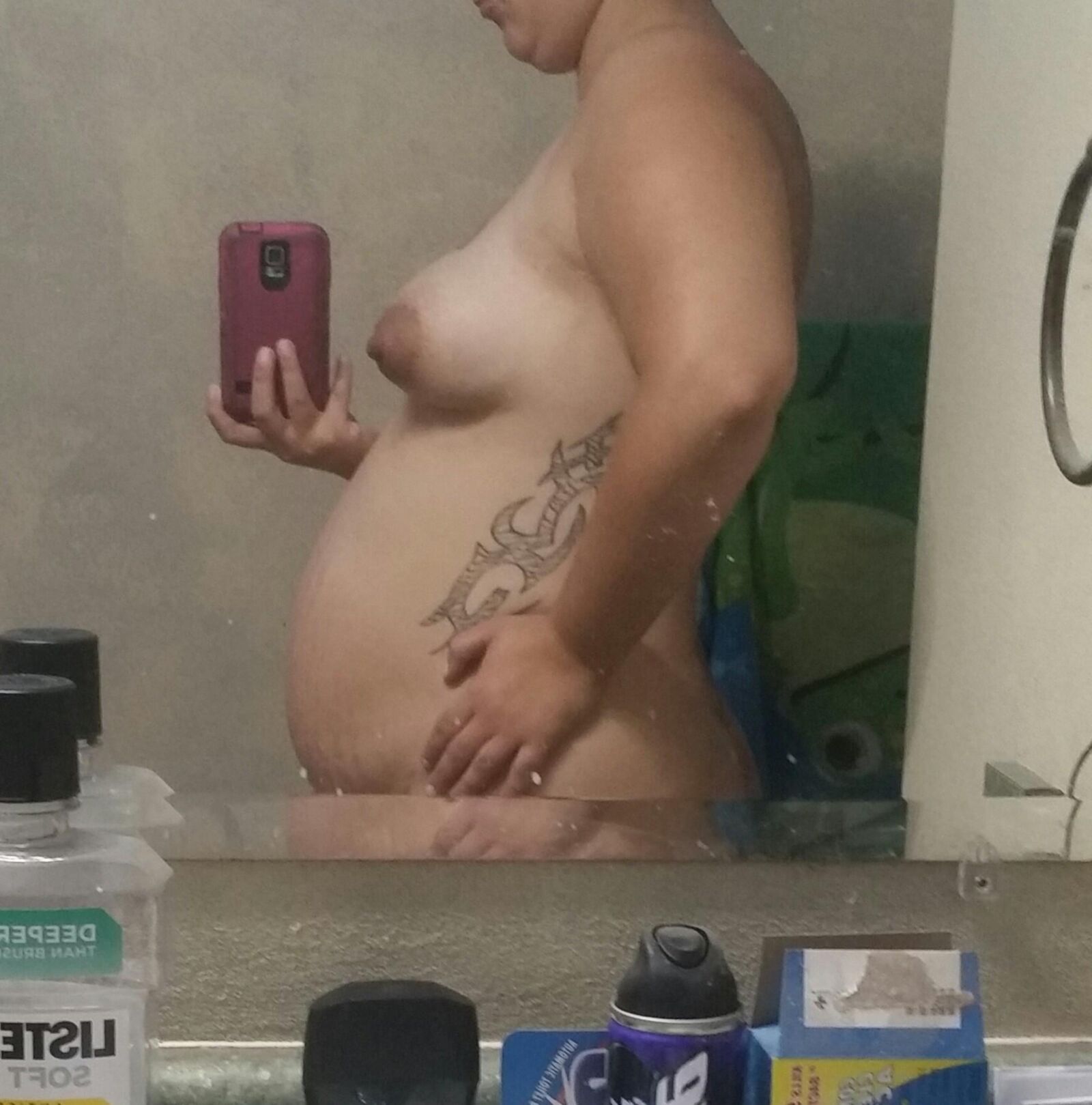 Pregnant slut Samantha