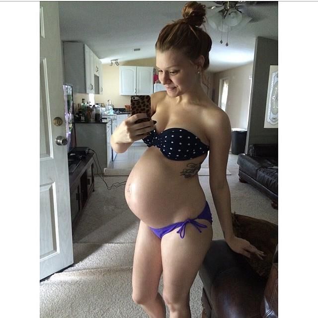 Preggo Selfies