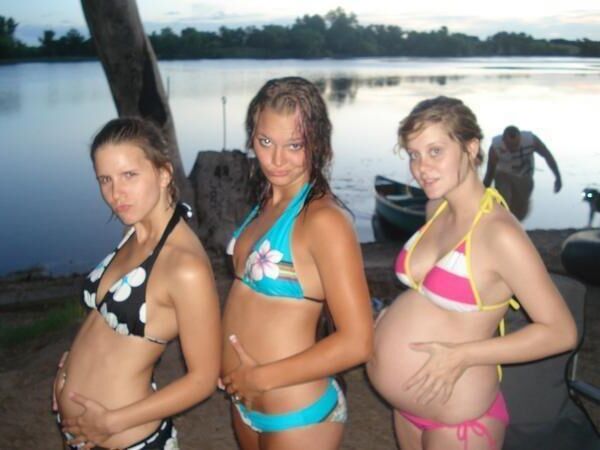 Bikini preggers