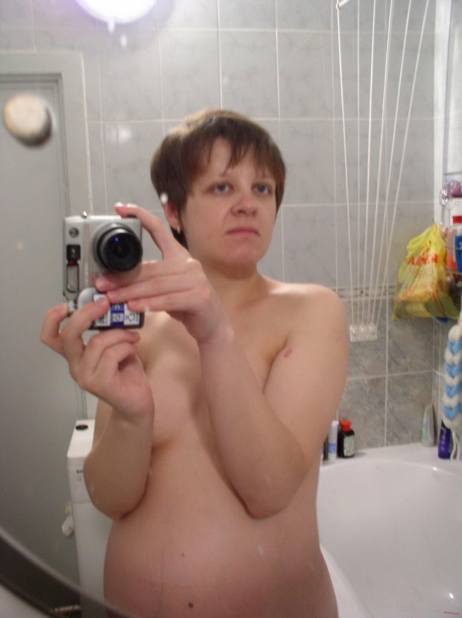 selfshots of pregnant ladies and teens