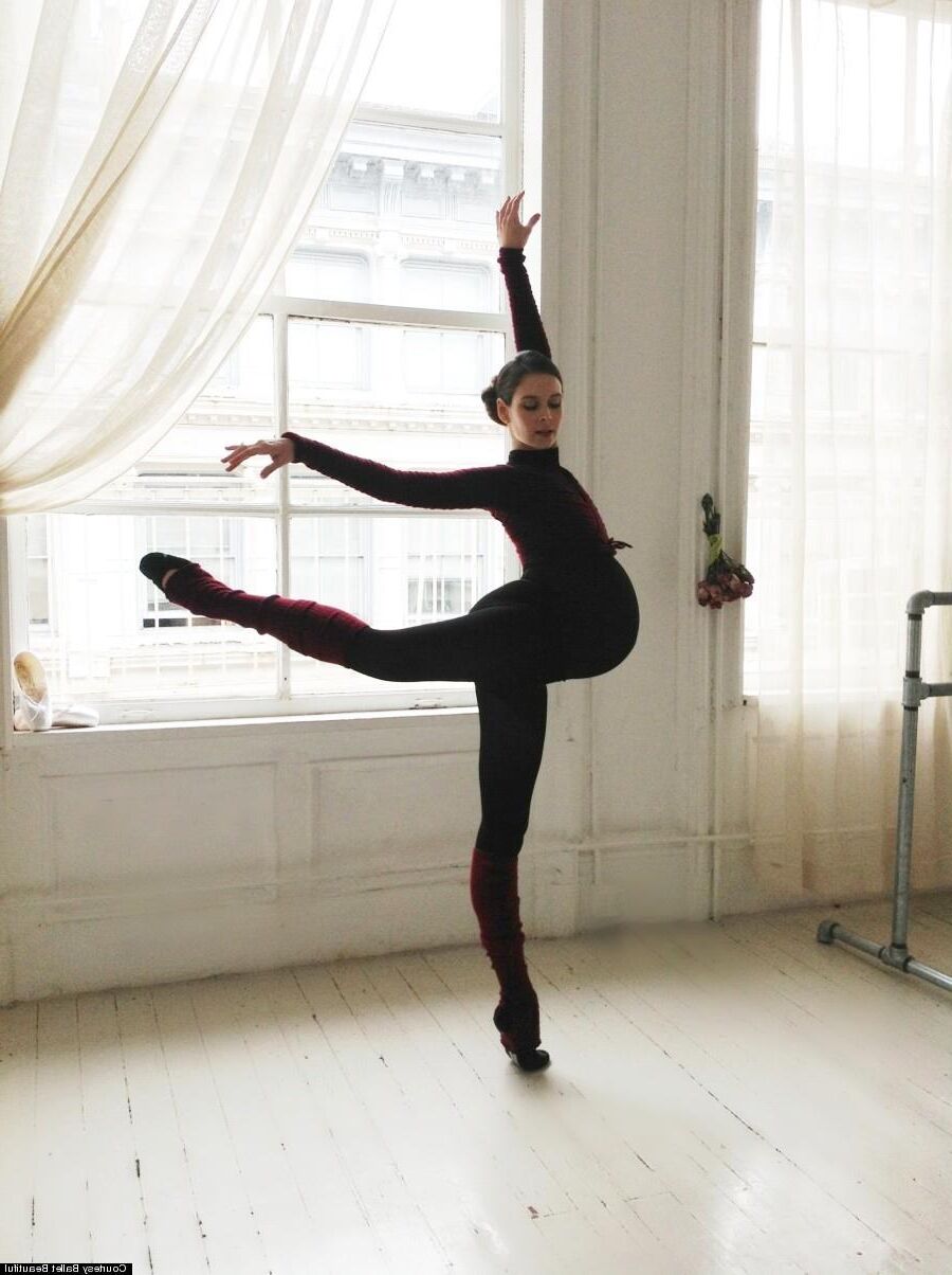 Pregnant NYC ballet dancer Mary Helen Bowers