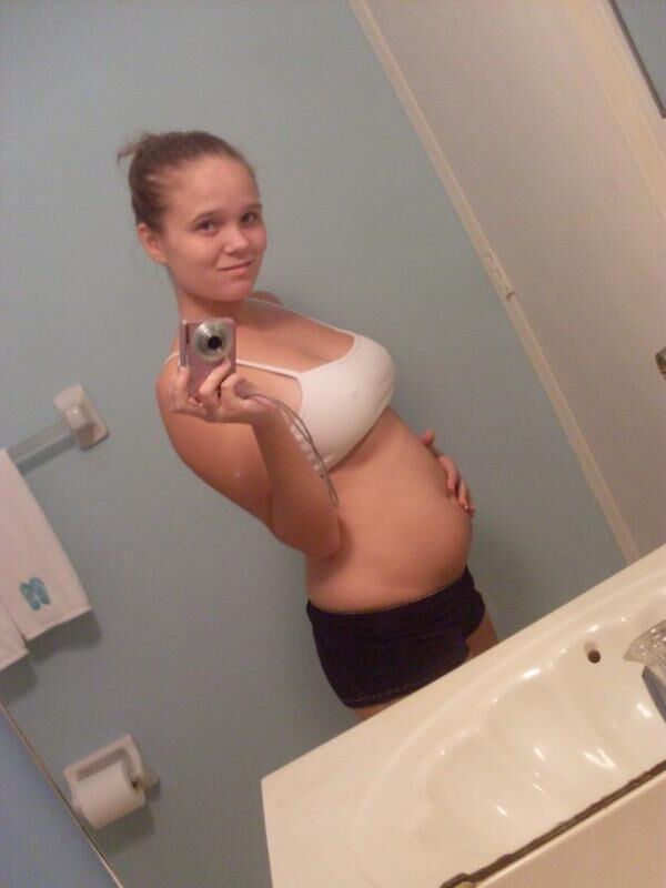 Preggo Selfies