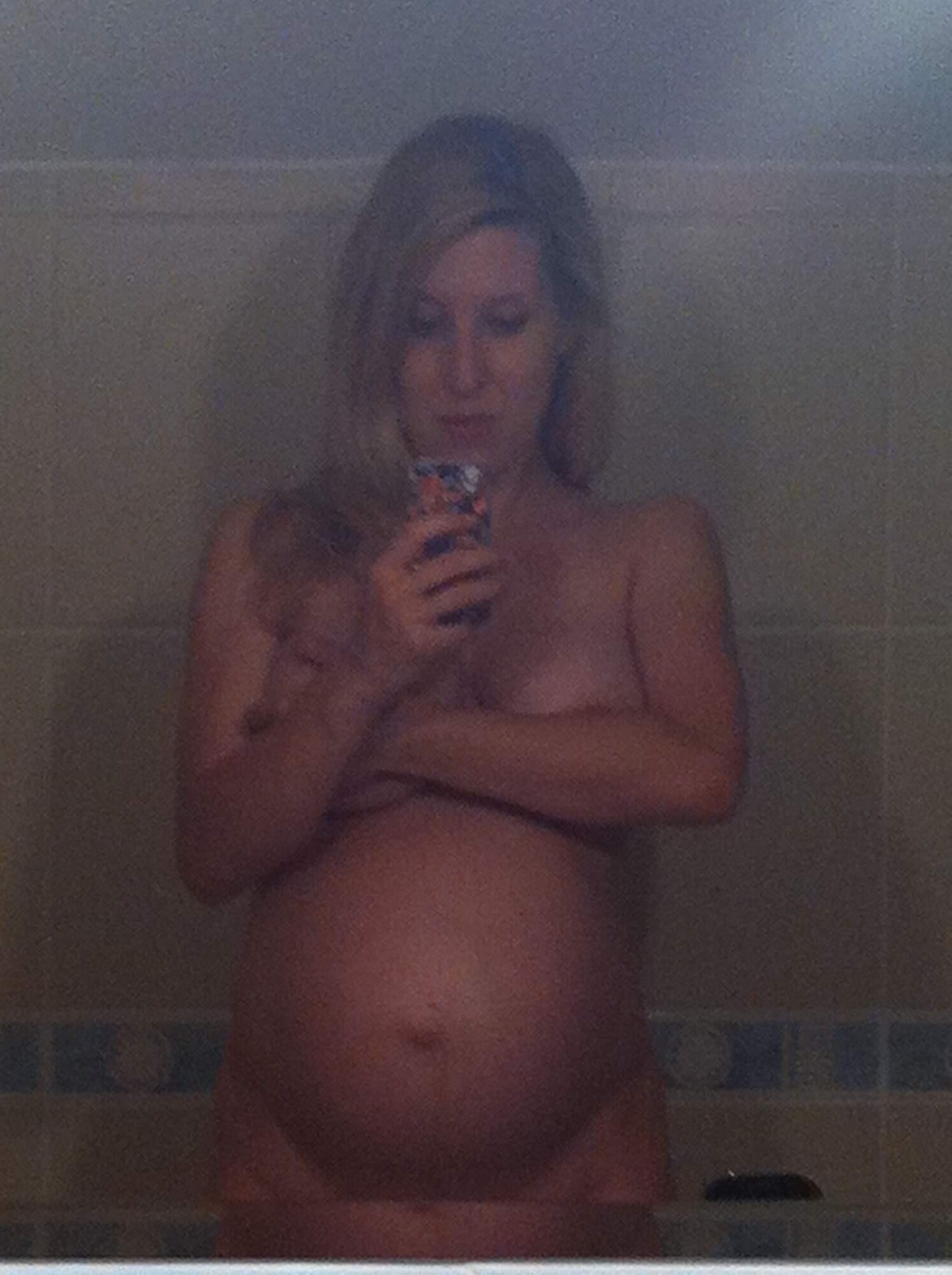 sexy milf to be...young mommy selfshot