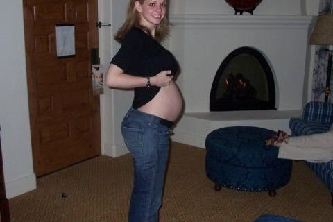 Pregnant Blonde Cutie