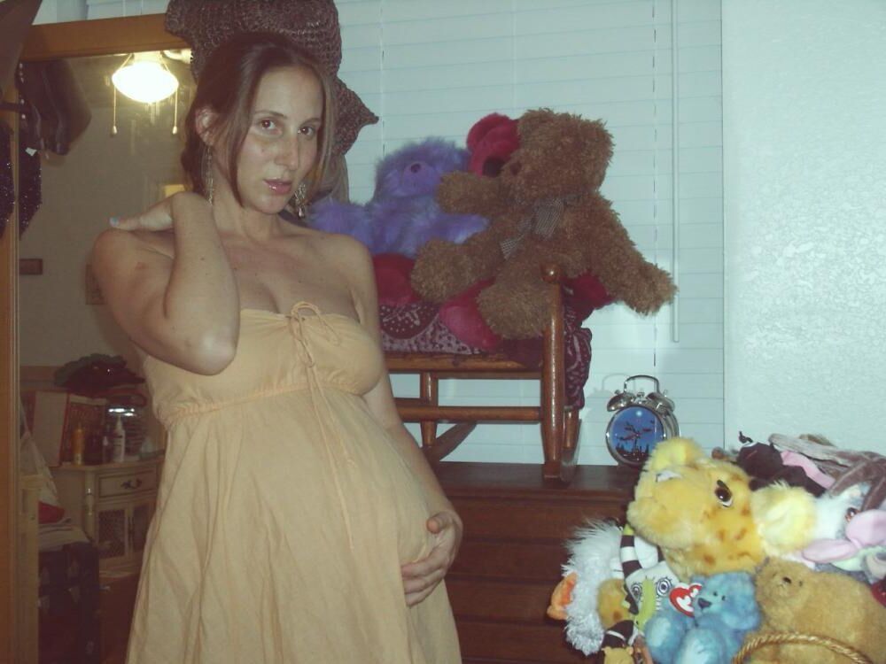 Pregnant girl , anno 2005