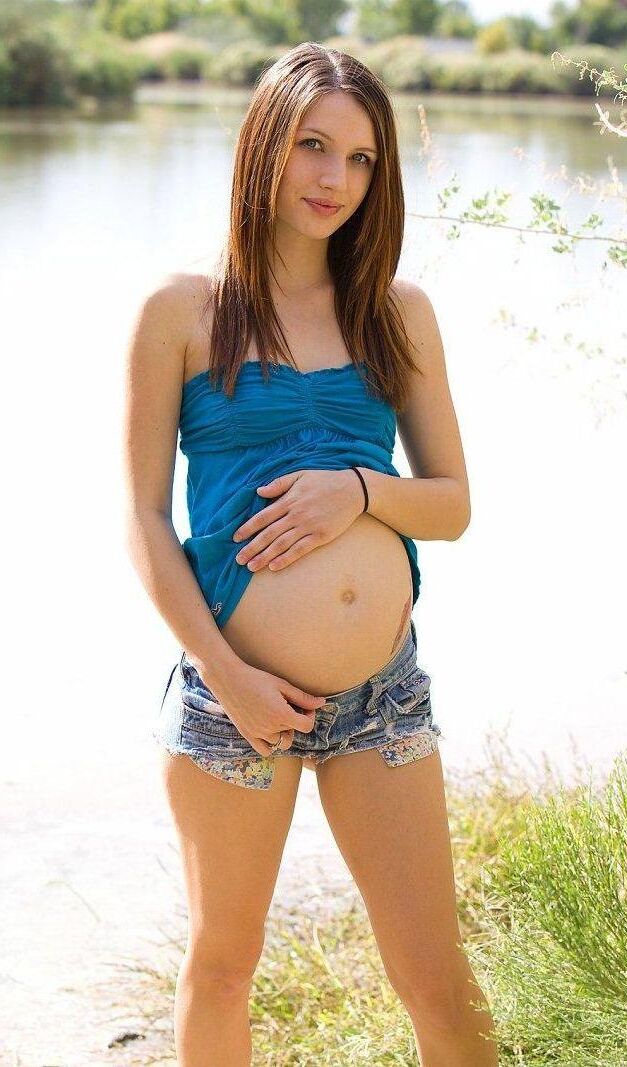 KNOCKED UP BRUNETTES                        3