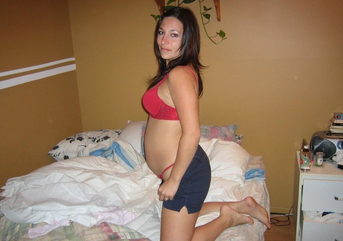 round bellys - sexy pregnant womans with nice tits