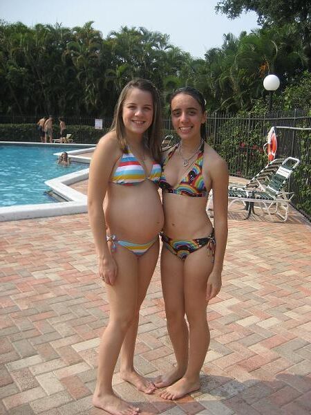 Bikini preggers