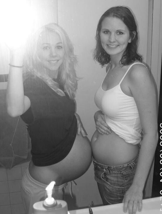 The cutest pregnant selfshots you'll ever see 3/?