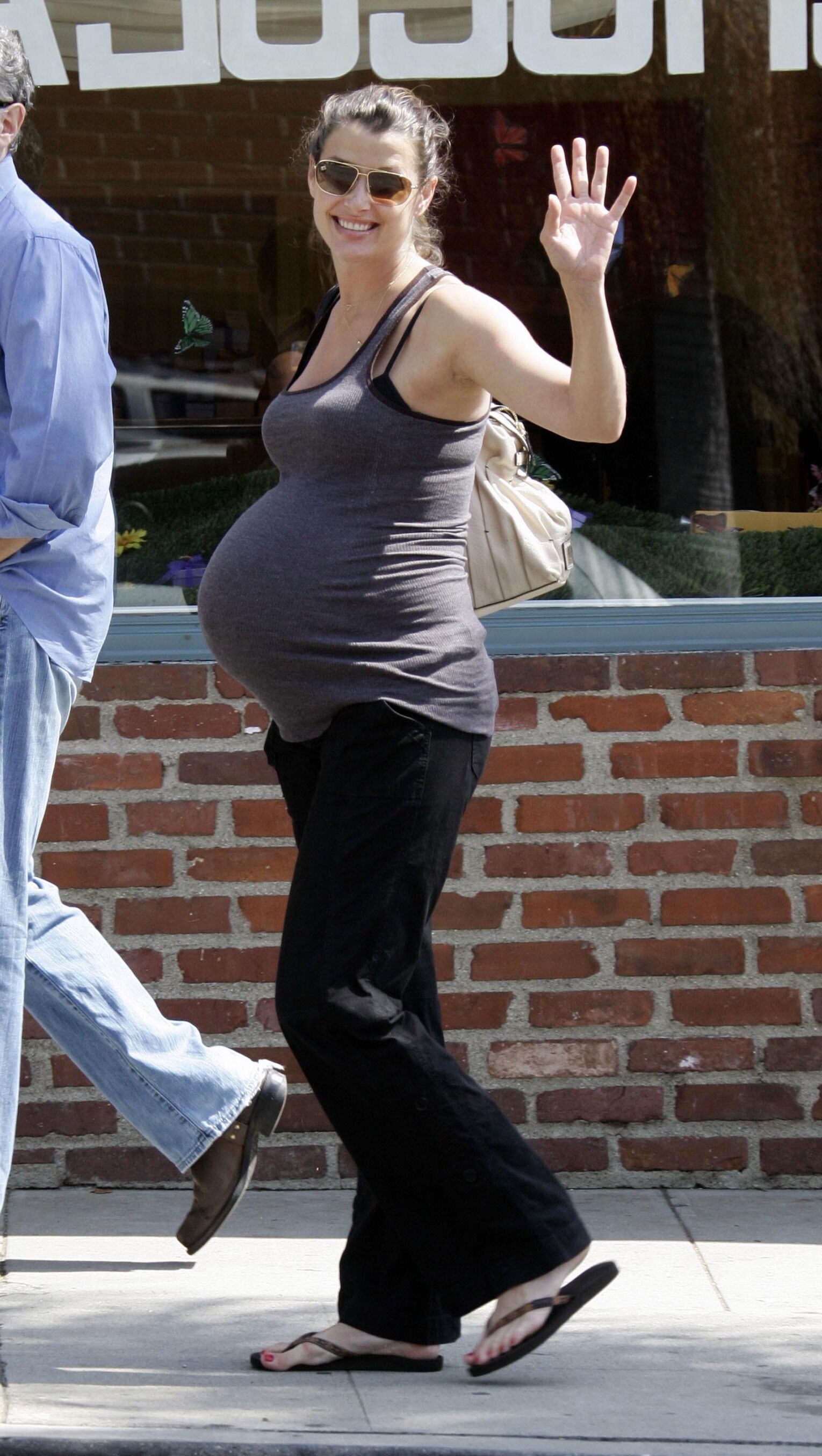 Pregnant Bridget Moynahan out and about