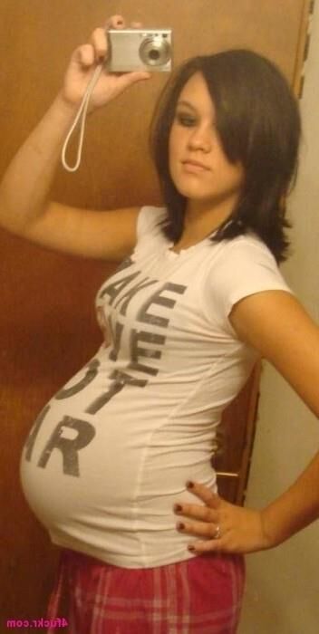 The cutest pregnant selfshots you'll ever see 3/?