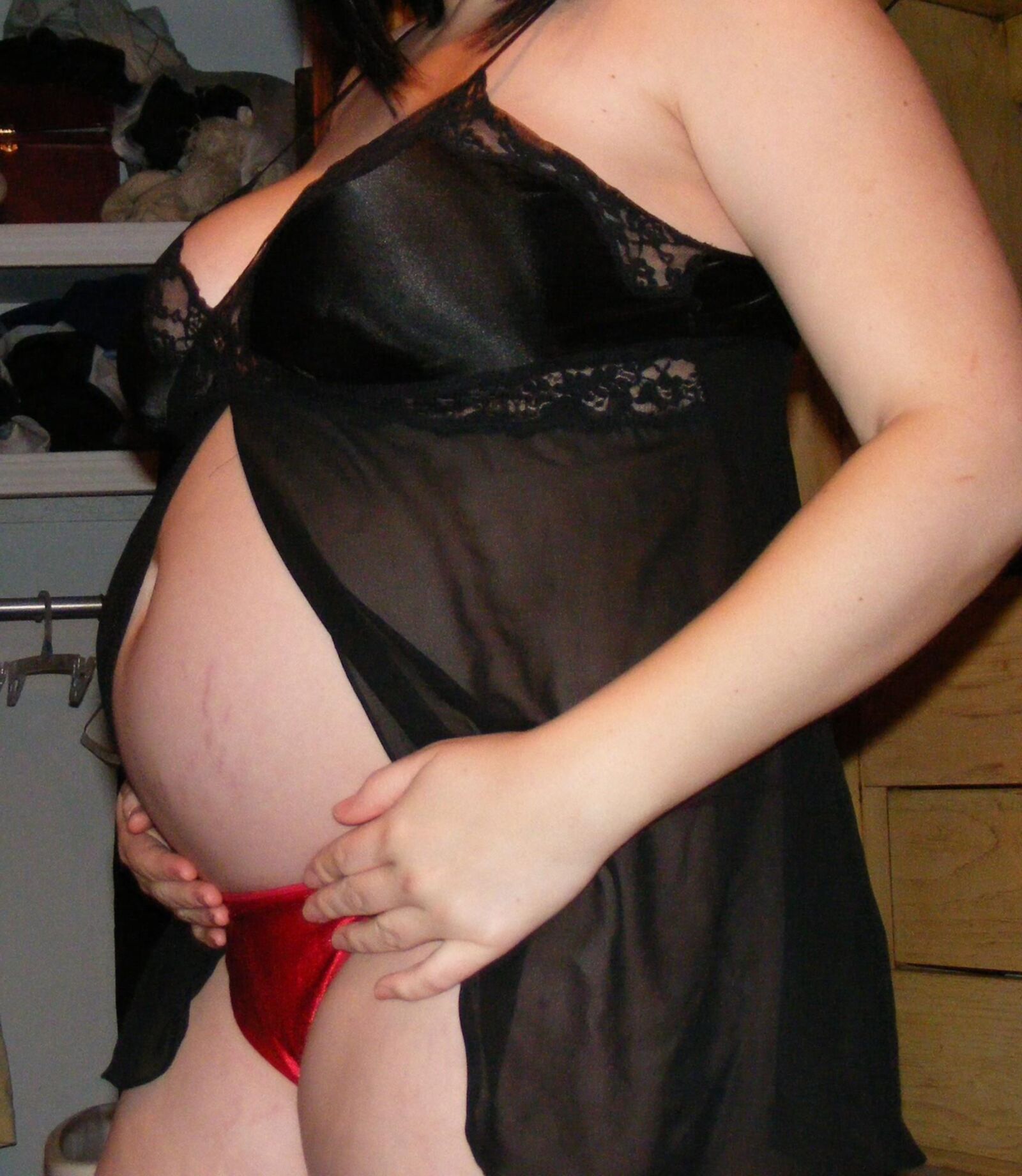 pregnant belly and tit pics