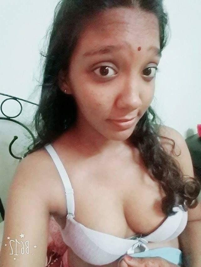 Pregnant cute desi girl