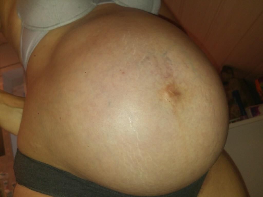 Private Preggo Pics!