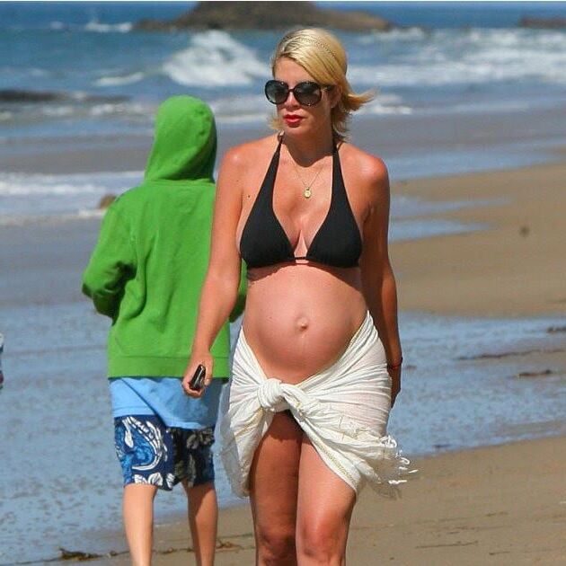 Tori Spelling pregnant