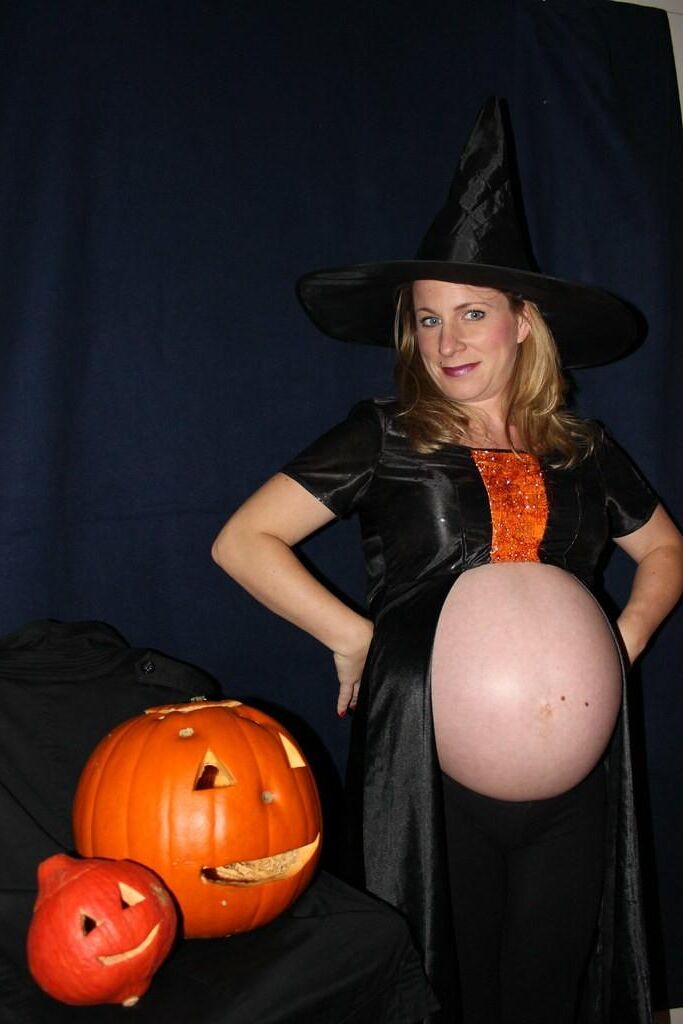 Pregnant Halloween