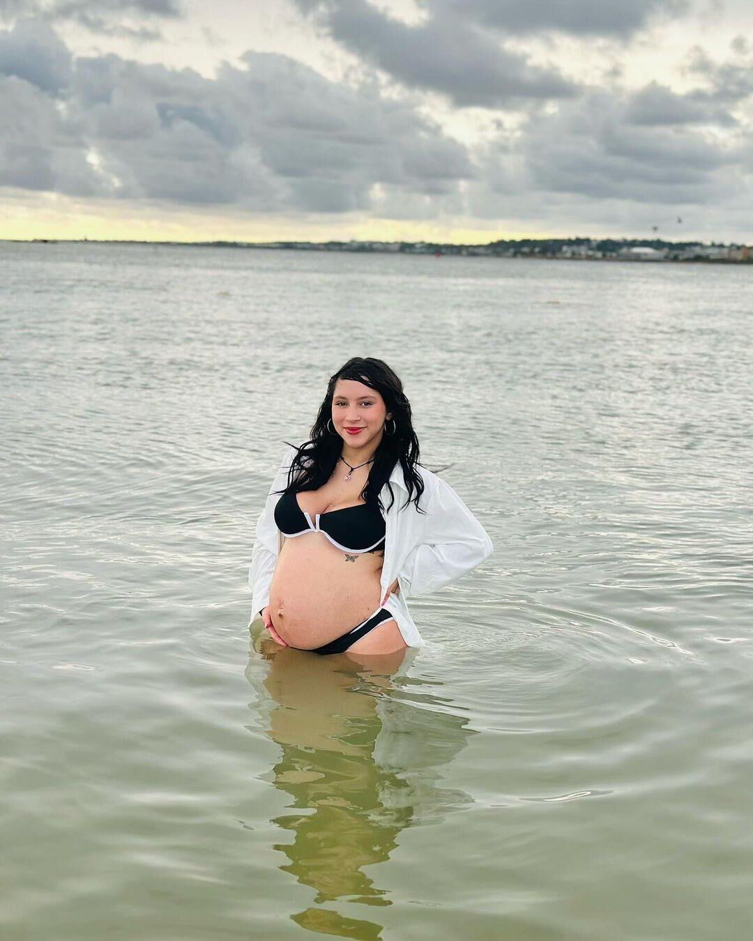 Pregnant teen