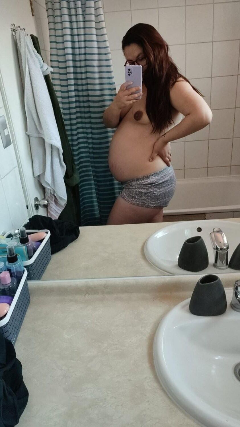 Pregnant wife nude latina