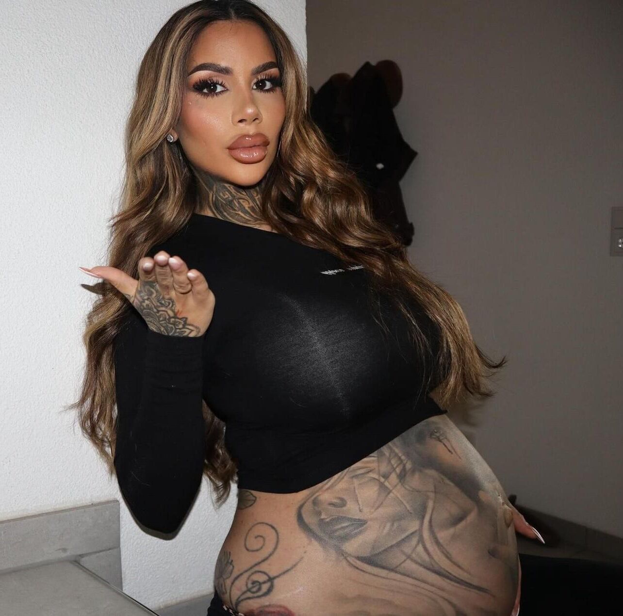 Swiss reality bitch pregnant (I hope from a black one😈)