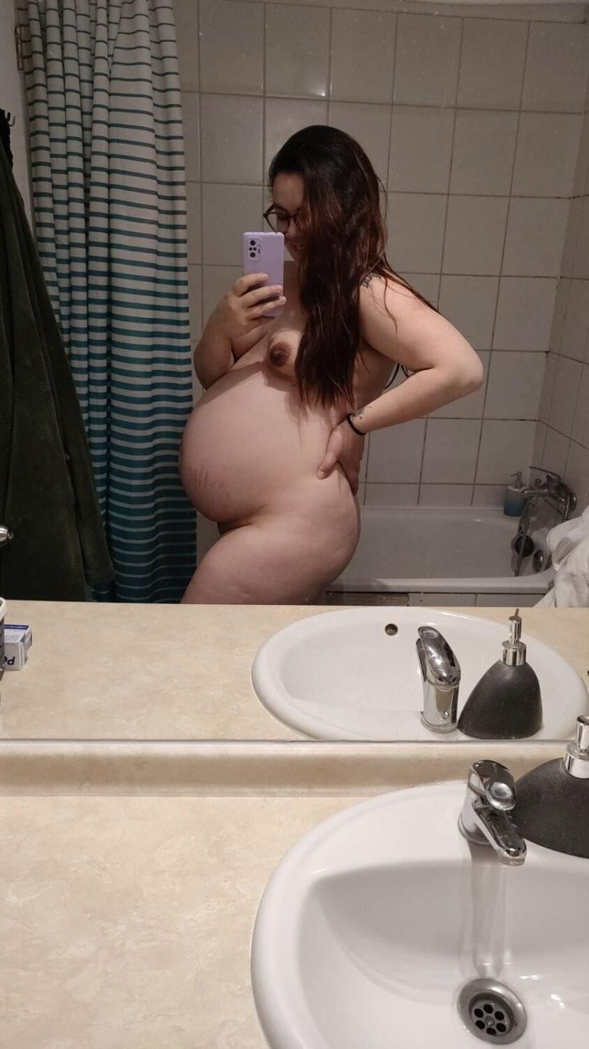 Pregnant wife nude latina