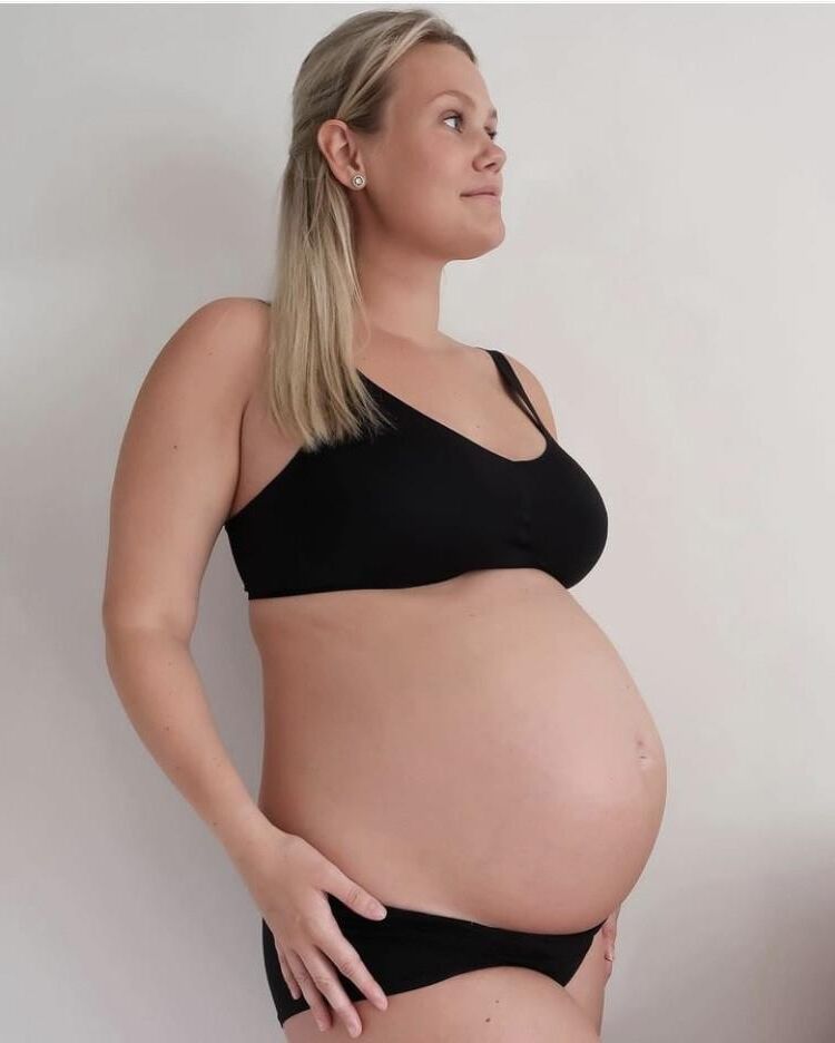 Pregnant Carolina