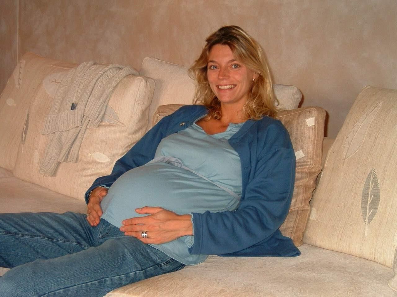 2003, Ilona prego