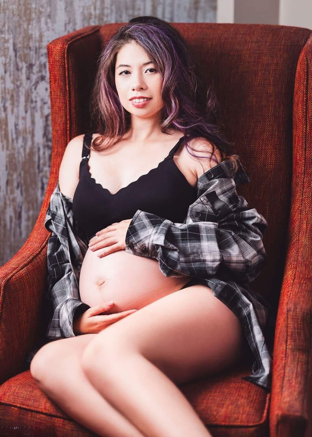 Asian Maternity Boudoir