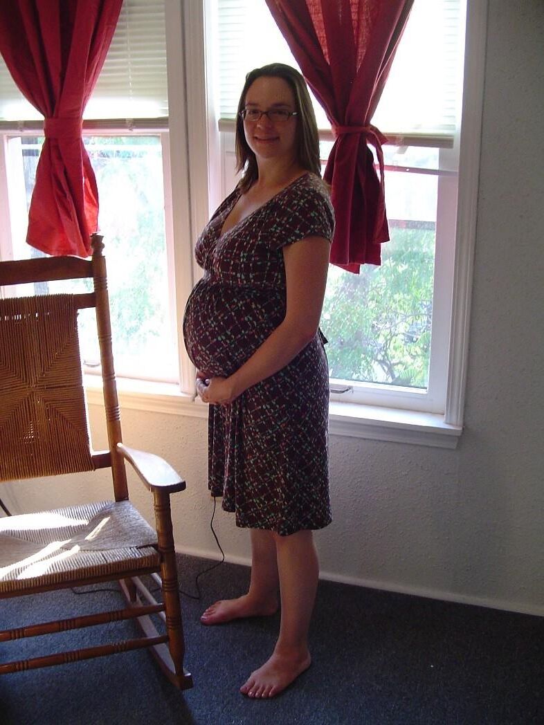 Pregnant woman shows you all