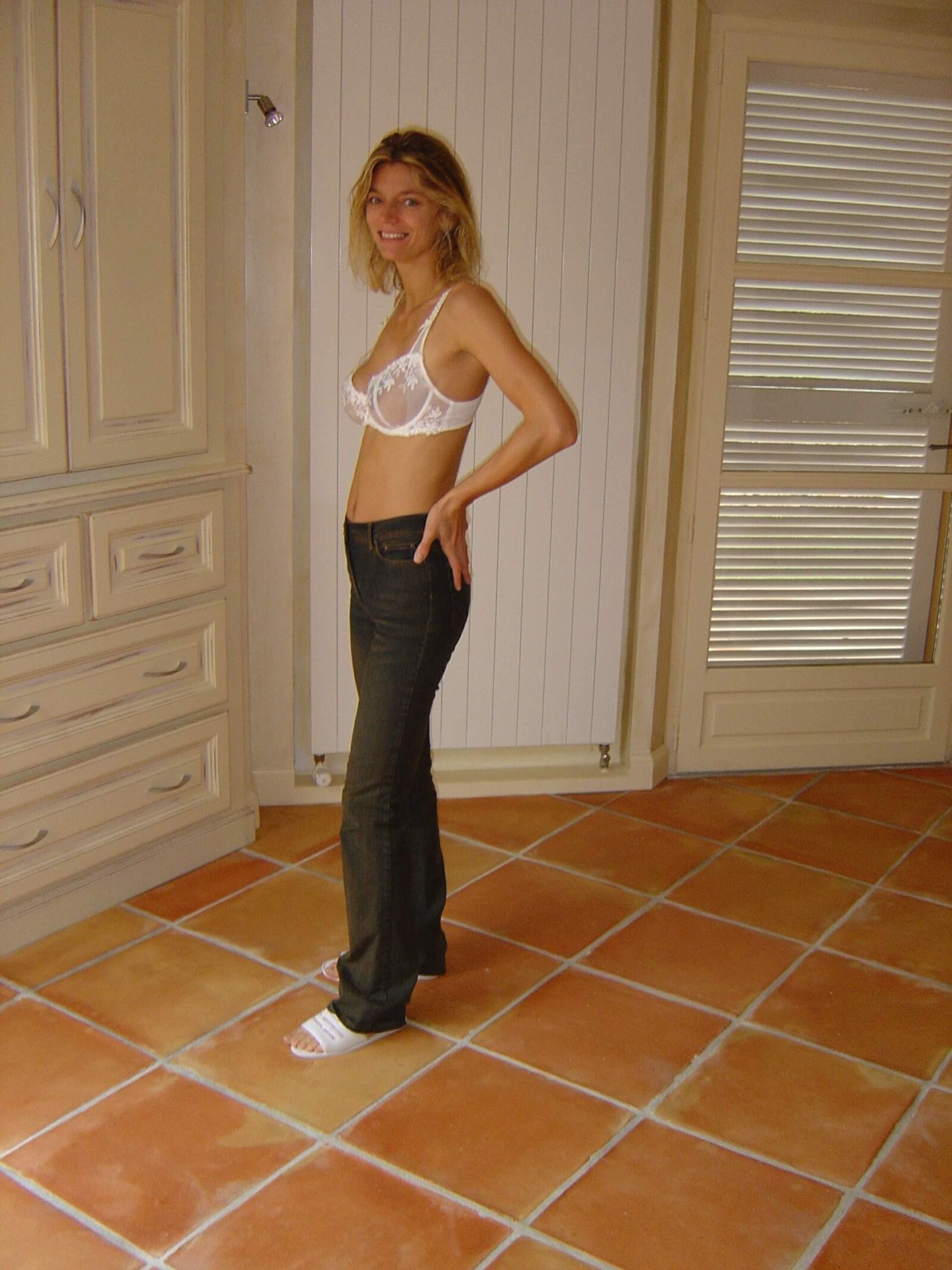 2003, Ilona prego