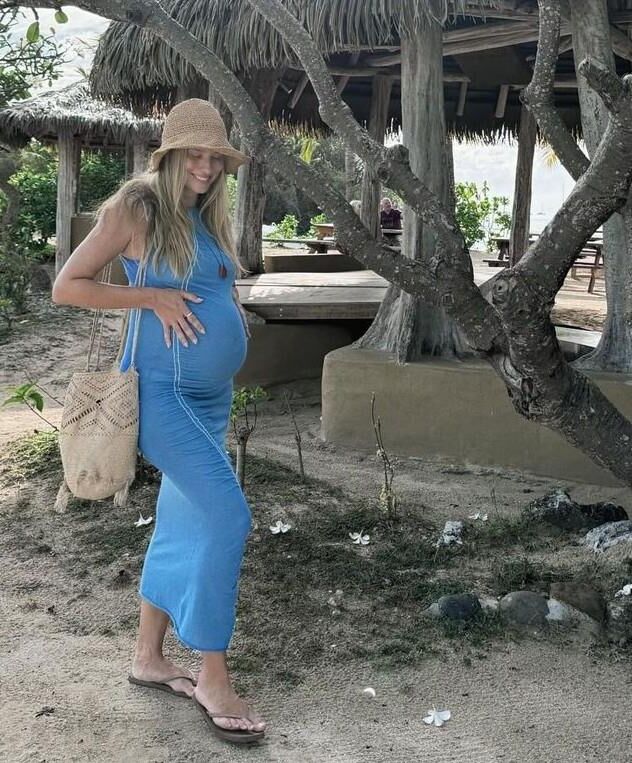 Renee Bargh pregnant