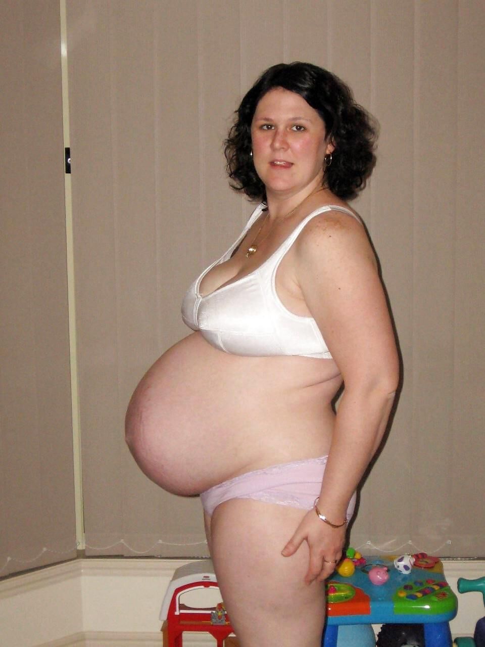 602. Pregnant girls