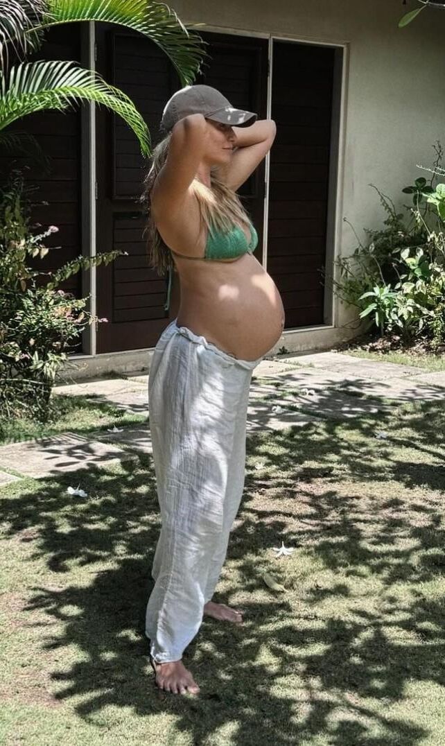 Renee Bargh pregnant