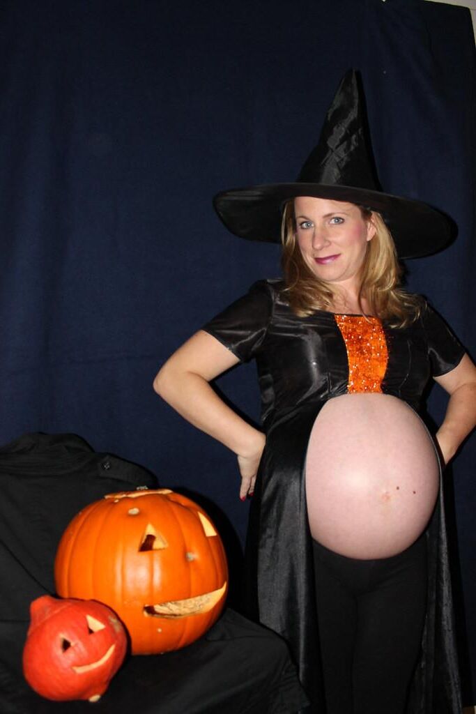 Pregnant Halloween